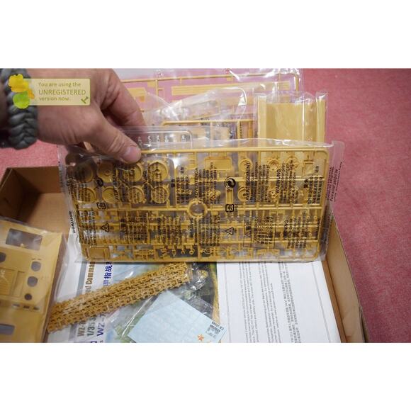 Bronco WZ-701 Armoured Command & Control Vehicle Model 1/35 (Package Wear) - Picture 8 of 14